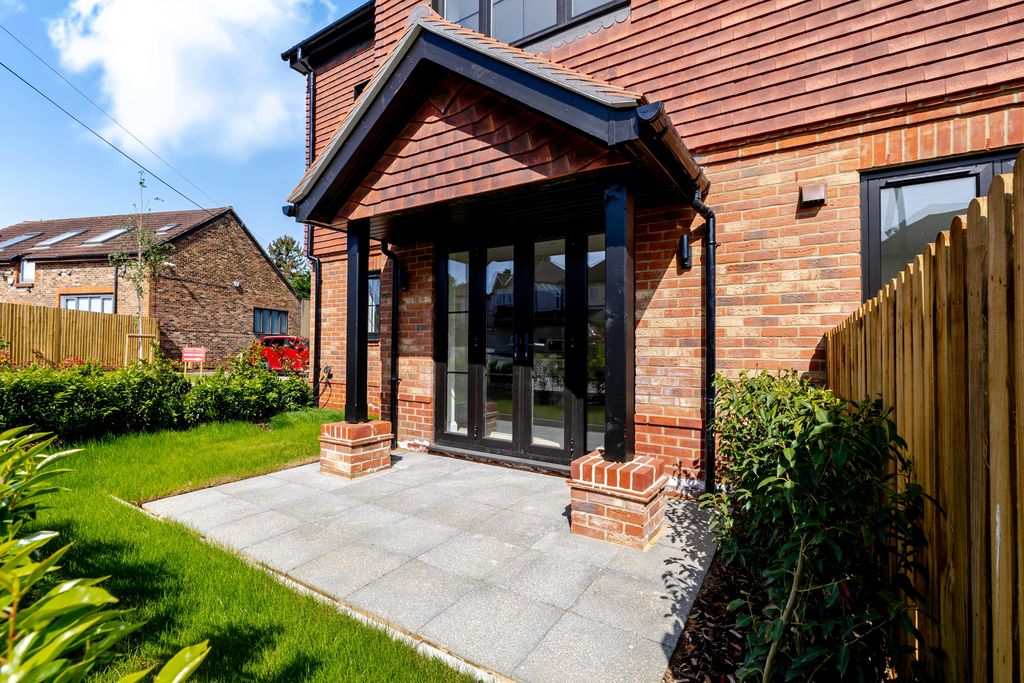 81 Farleigh Road